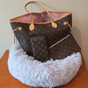 Luxury Brown Designer Tote w/ Wallets *AMAZING QUALITY*